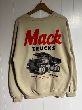 Mack Trucks Cream Crewneck Truck Graphic Sweatshirt Puff Print Red Logo
